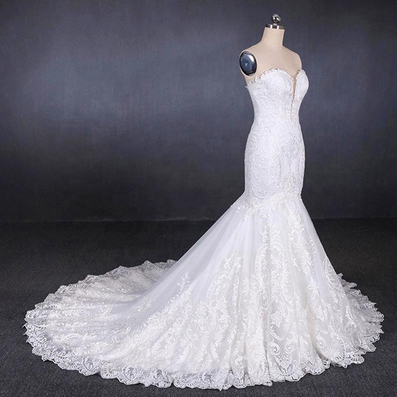 Sweetheart Mermaid Lace Appliques Button Back Long Wedding Dress PDQ29