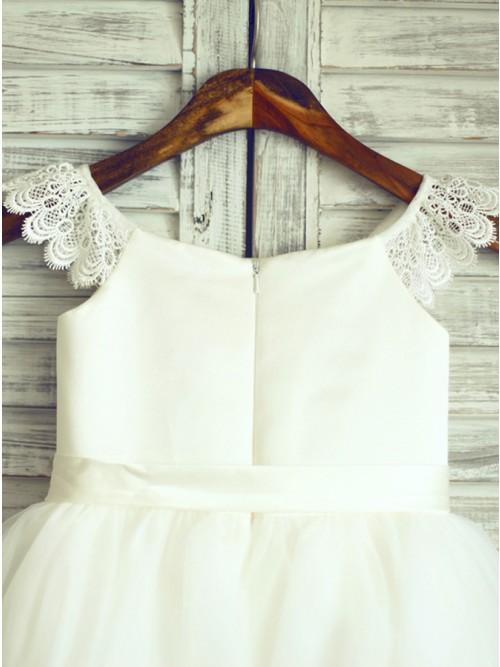 A-Line Round Neck White Flower Girl Dress with Sash Lace PDP26