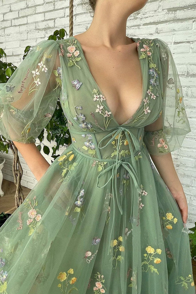 Elegant A line Tulle Half Sleeves Embroidery V Neck Long Prom Evening Dress With Appliques OM0179