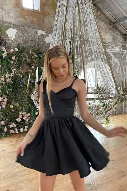 A Line Black Satin Sweetheart Above Knee Homecoming Dress, Short Cocktial Dress OMH0118