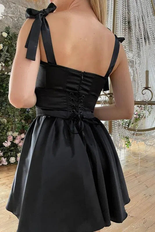A Line Black Satin Sweetheart Above Knee Homecoming Dress, Short Cocktial Dress OMH0118