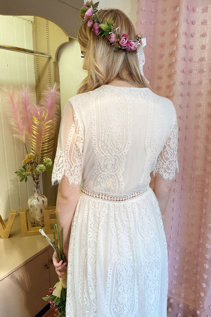Charming A line V neck Short Sleeveless Lace Floor Length Boho Wedding Dresses OW0014