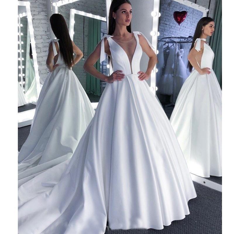A Line Round Neck White Prom Wedding Dress With Bowknot PDQ57