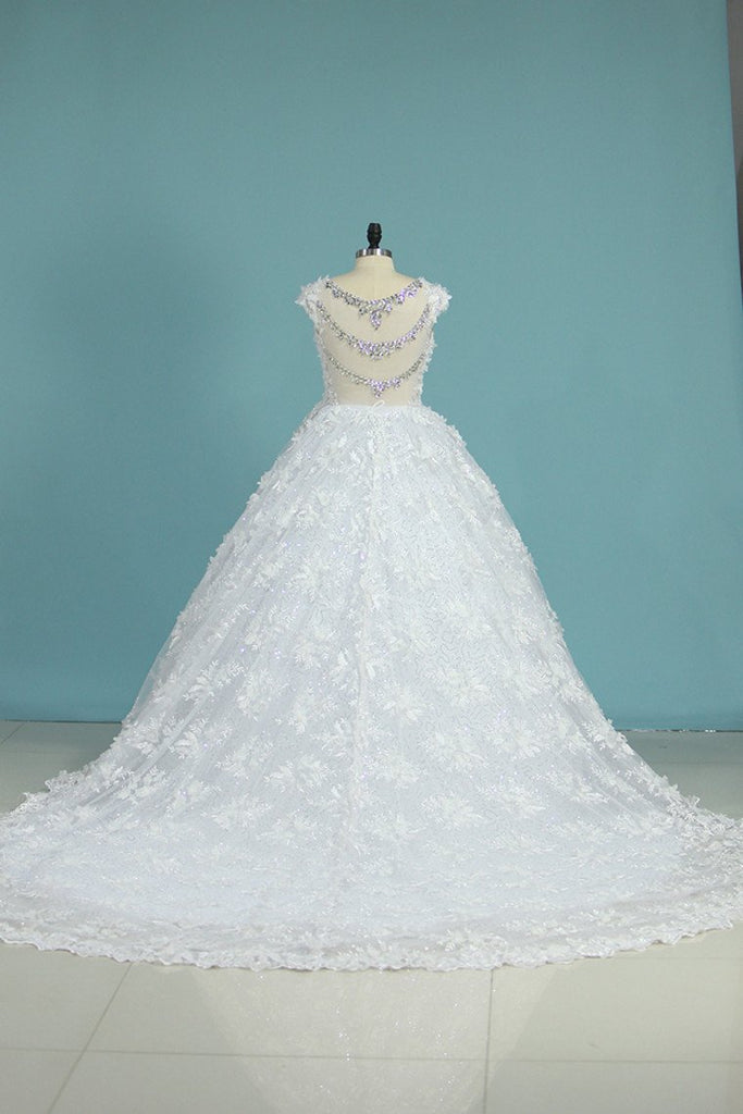 Tulle Sweetheart Neck Ball Gown Wedding Dresses With Lace Appliques PDE74