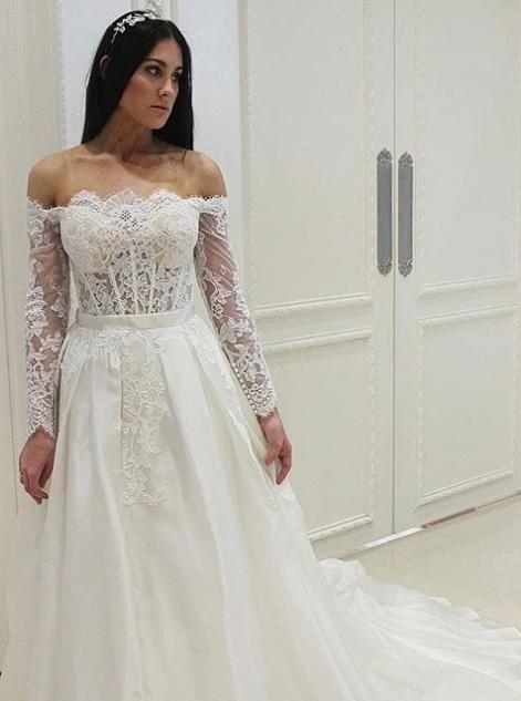 Charming Off the Shoulder Lace Appliques Long Sleeves Ivory Wedding Bridal Dresses WD22