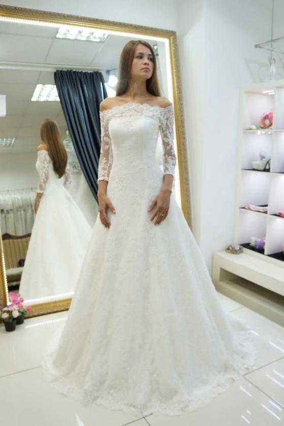 Chic Off the Shoulder Long Sleeves Ivory Wedding Dresses Lace Appliques Bridal Dresses WD21