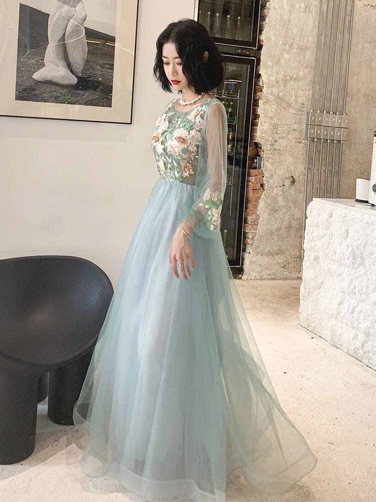 A Line Long Sleeves Round Neck Tulle Floral Appliques Prom Dresses PDQ83