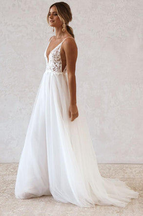 Simple A Line V neck White Tulle Spaghetti Straps Beach Wedding Dresses with Lace OW0046