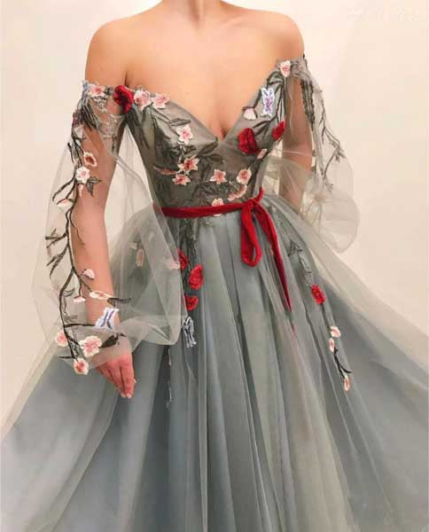 Gorgeous Off the Shoulder V Neck Tulle Long Sleeves Prom Dresses with Appliques OM0045