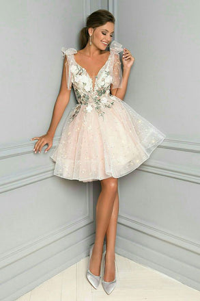 A Line V Neck Tulle Above Knee Short Prom Dresses, Homecoming Dresses with Appliques OMH0109
